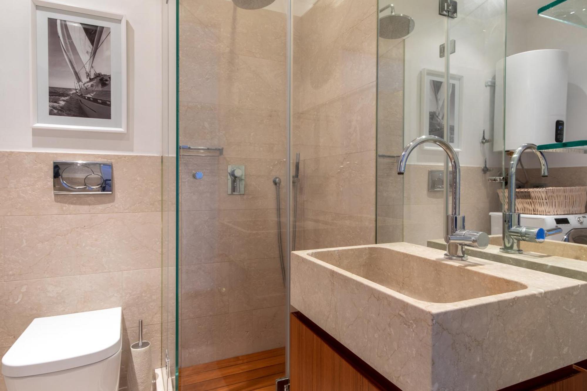 Porta Venezia- Design Apartment, 2-Bedrooms, Netflix, Wifi Milano Exteriör bild