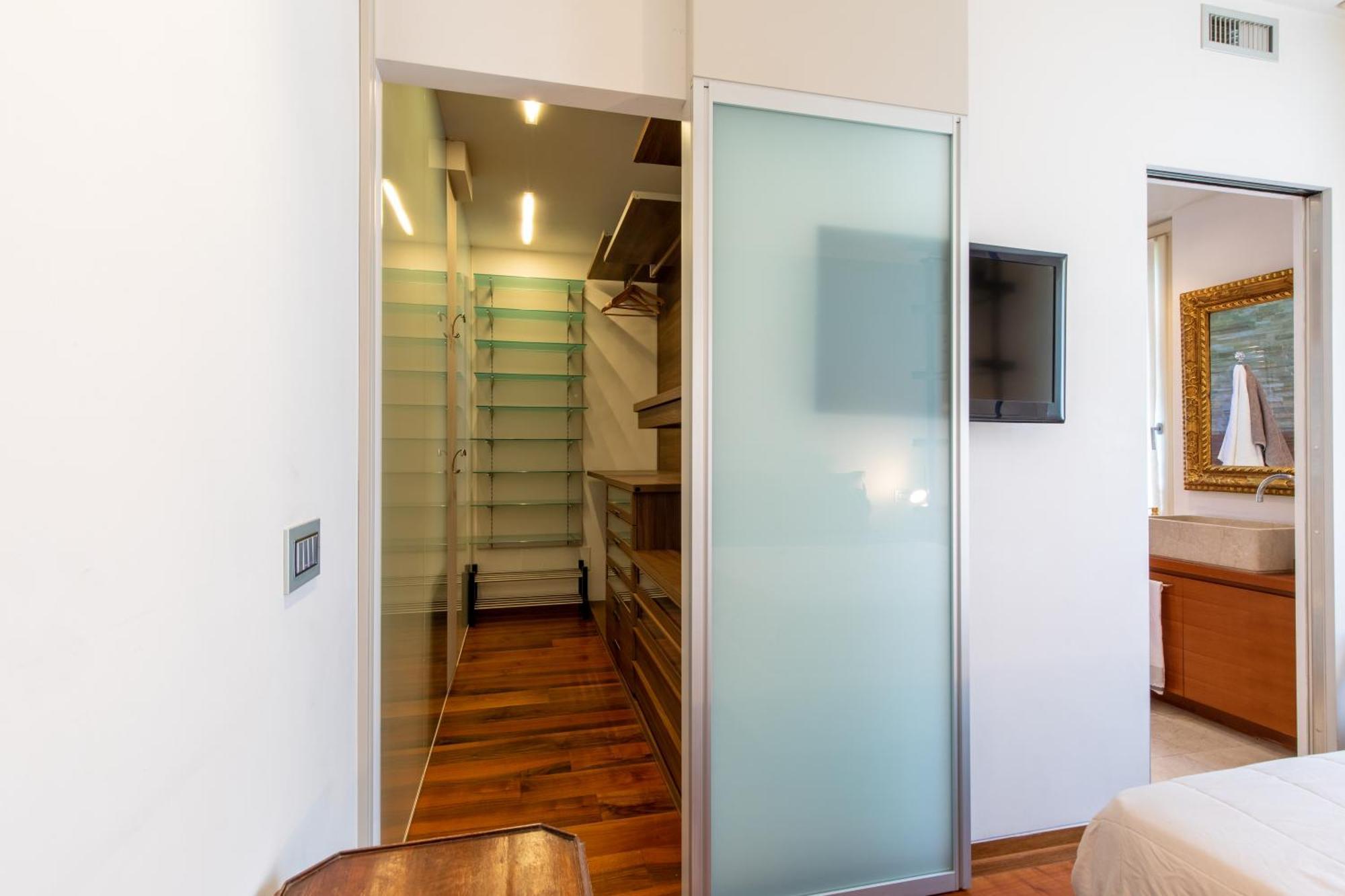 Porta Venezia- Design Apartment, 2-Bedrooms, Netflix, Wifi Milano Exteriör bild